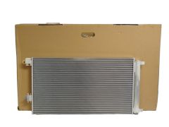 Condensatore aria condizionata Nuovo Originale 921004366R Dacia