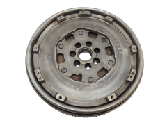 Volano 8200495249 123003948R 1.5 dci Renault LUK 1087