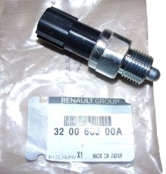 Sensore Retromarcia Nuovo Originale 320066J00A Renault