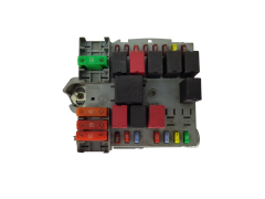 Scatola fusibili Fiat 51775688 0051775688057657 19879