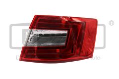Fanale Destra 5E5945112 99451618102 Skoda Octavia 3 DPA