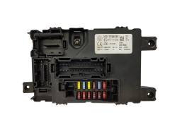 Scatola fusibili Fiat 00517954290 28079637 Delphi 19728