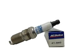 Candela di accensione 41-940 ACDelco Chevrolet Buick Oldsmobile Candela di accensione 41-940 ACDelco Chevrolet Buick Oldsmobile