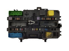 Scatola fusibili 13145021 5DK008669-70 Opel GM Hella
