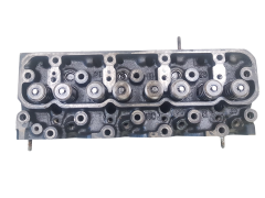 Testata cilindri Isuzu 2.5 D 4JA1T