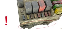 Scatola fusibili 51724394 0051724394057657 Alfa Romeo Delphi 58142